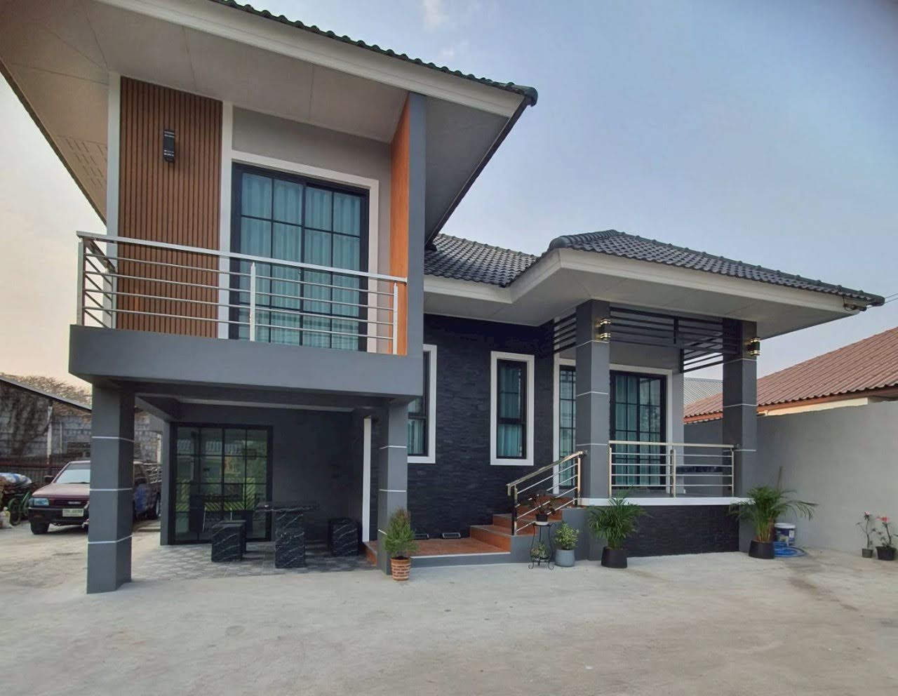 บ้านเดี่ยว 3 ห้องนอน 2 ห้องน้ำ แถวเจดีย์วัดสามปลื้ม