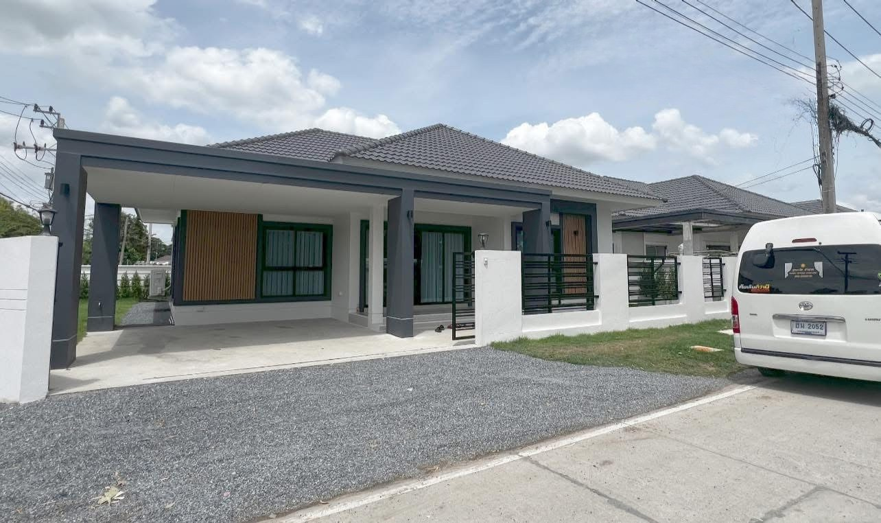บ้านเดี่ยว 3 ห้องนอน 2 ห้องน้ำ ใกล้วัดใหญ่ ชัยมงคล