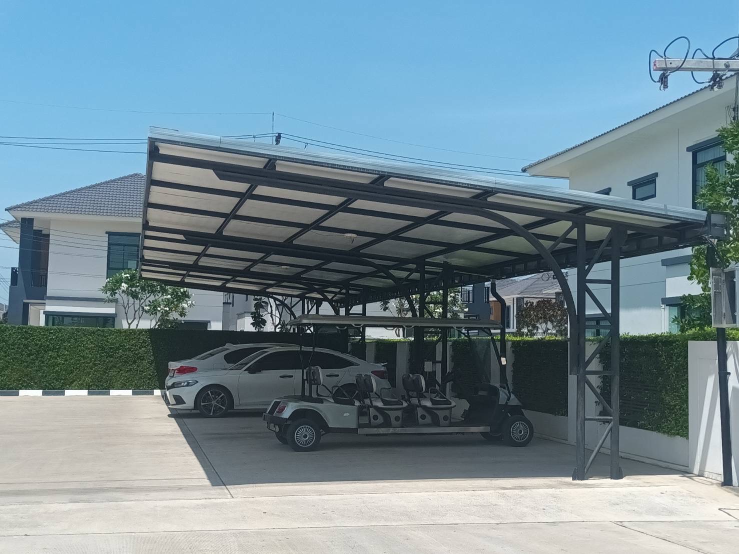 สร้างโรงรถโมเดิร์น หลังคาโลหะ - คุณสมร วังน้อย